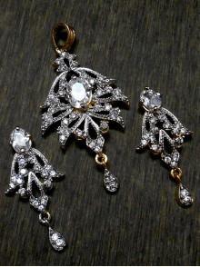 CZ Pendant With Earrings